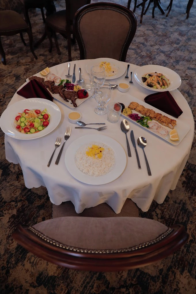 رستوران هتل آرامیس پلاس کیش